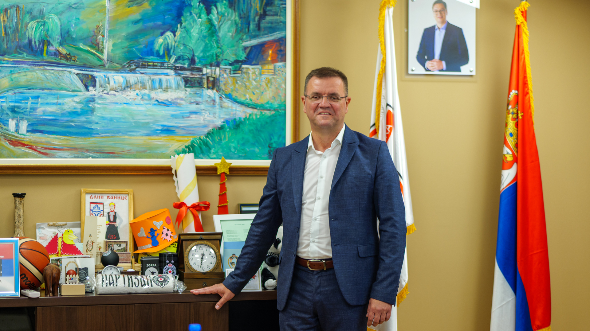 ПРЕДСЕДНИК ОПШТИНЕ БЕЛА ПАЛАНКА ГОРАН МИЉКОВИЋ УПУТИО НОВОГОДИШЊУ ЧЕСТИТКУ ГРАЂАНИМА БЕЛЕ ПАЛАНКЕ